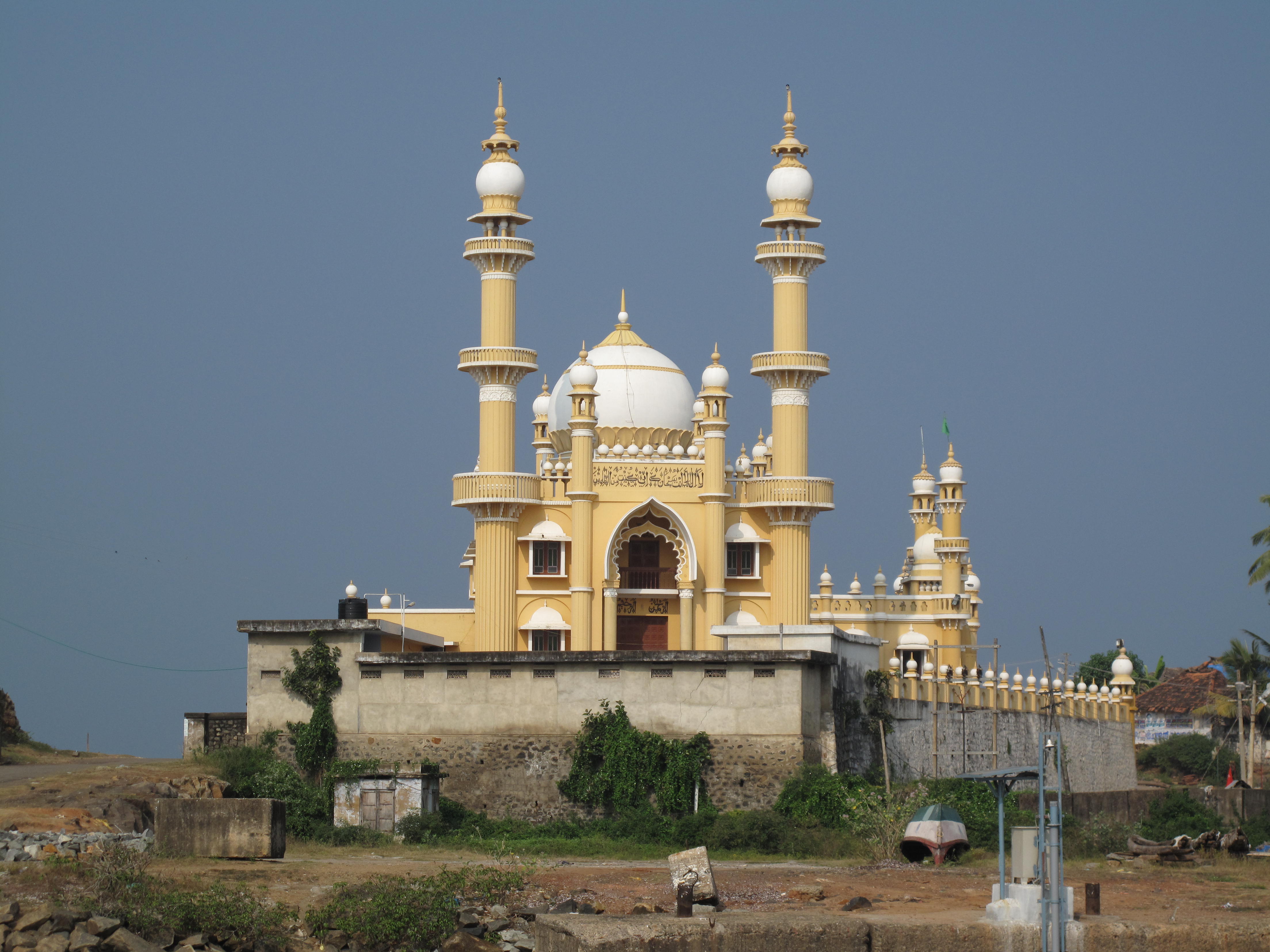 Vizhinjam Mosque in Kerala