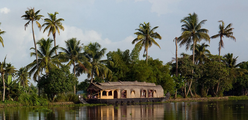 Houseboat Cruise in Kumarakom